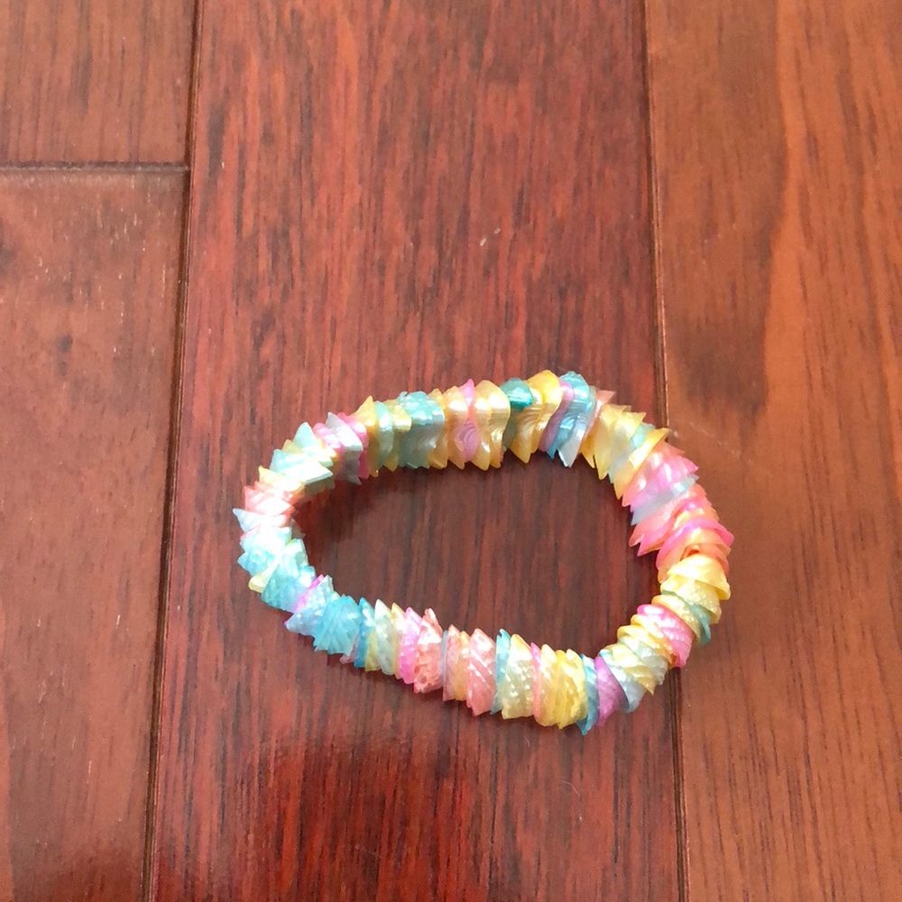 Shell 🐚 bracelet - Picture 2 of 2